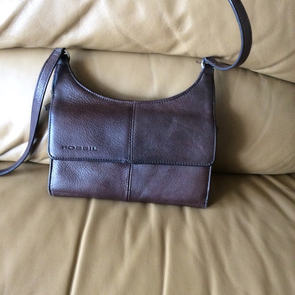 Fossil Handbags - 🛑SOLD🛑 Brown Leather Crossbody Wallet Organizer